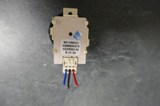 Bouton avec commutateur pour